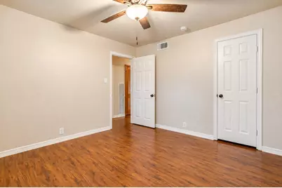 1813 Thomas Place, Arlington, TX 76010 - Photo 17