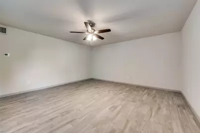 7021 Lincolnshire Lane, North Richland Hills, TX 76182 - Photo 27