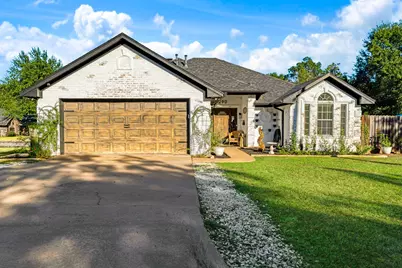 290 NE 30th Street NE, Paris, TX 75460 - Photo 1