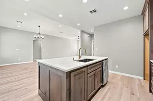 2302 Gary Ln, Waco, TX 76708 - Photo 5