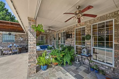 8955 Leslie Court, Benbrook, TX 76126 - Photo 5