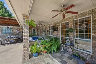 8955 Leslie Ct, Benbrook, TX 76126 - Photo 5