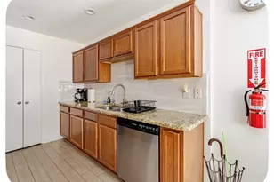 2330 Kingsway Dr, Arlington, TX 76012 - Photo 9