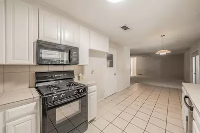 5216 Wentworth Street, Fort Worth, TX 76132 - Photo 9