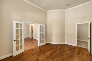 1049 Mesa Crest Dr, Fort Worth, TX 76052 - Photo 9