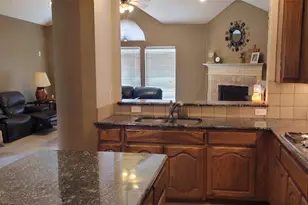 13733 Alterna Dr, Fort Worth, TX 76052 - Photo 7