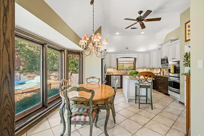 2104 Emerald Lake Drive, Arlington, TX 76013 - Photo 13