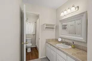 2104 Emerald Lake Dr, Arlington, TX 76013 - Photo 29