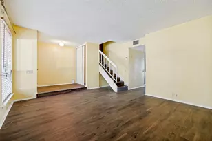 11916 Leisure Dr, Dallas, TX 75243 - Photo 9