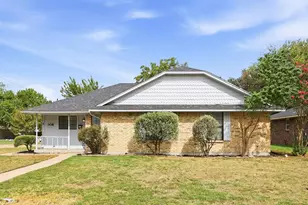 308 Floyd St, Waxahachie, TX 75165 - Photo 1