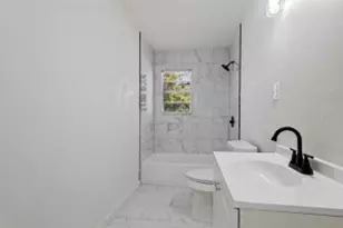 404 Limestone Dr, Euless, TX 76039 - Photo 13