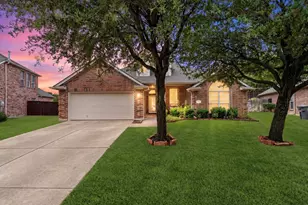 7043 Granville Ct, Dallas, TX 75249 - Photo 3