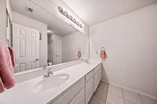 7043 Granville Ct, Dallas, TX 75249 - Photo 17