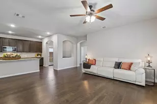 2113 Almassera Dr, Little Elm, TX 75068 - Photo 7