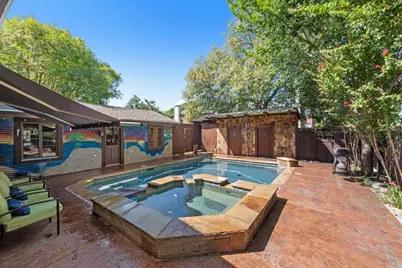 705 N Main Street, Grapevine, TX 76051 - Photo 29