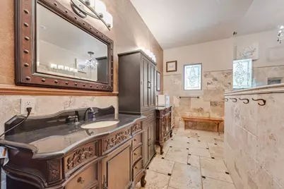 705 N Main Street, Grapevine, TX 76051 - Photo 19