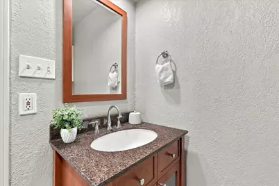 107 Creek Courts Drive, Trophy Club, TX 76262 - Photo 17