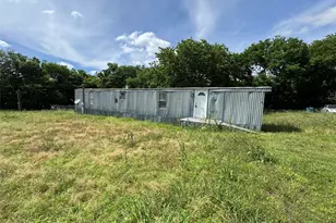 204 W Tarrant St, Cumby, TX 75433 - Photo 15