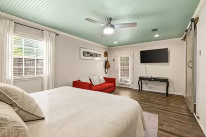 9639 Leaside Drive, Dallas, TX 75238 - Photo 19