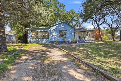 425 Dunaway Lane, Azle, TX 76020 - Photo 1