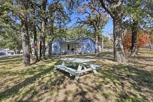 425 Dunaway Ln, Azle, TX 76020 - Photo 21