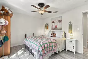 425 Dunaway Ln, Azle, TX 76020 - Photo 7