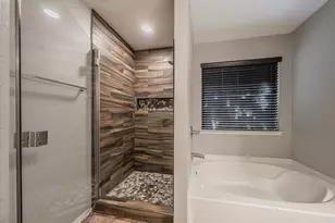 10100 Cougar Tr, Fort Worth, TX 76108 - Photo 11