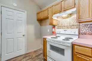 1031 Gaynor Ave, Duncanville, TX 75137 - Photo 9