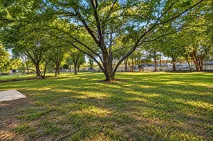 1003 E Dallas St, Mansfield, TX 76063 - Photo 15