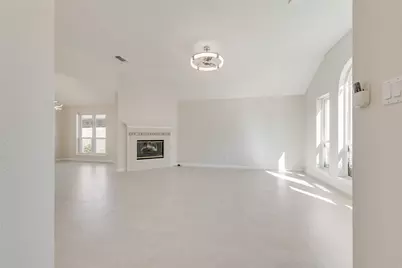 7016 Snowivy Court, Arlington, TX 76001 - Photo 9