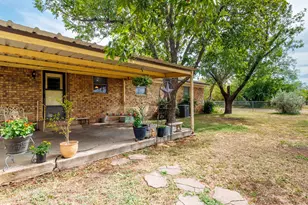 1201 N 10th St, Ballinger, TX 76821 - Photo 31