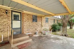 1201 N 10th St, Ballinger, TX 76821 - Photo 33