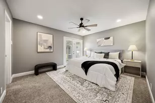 9735 Queenswood Ln, Dallas, TX 75238 - Photo 15
