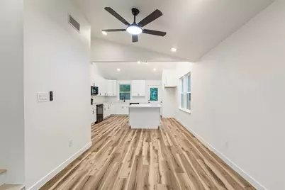 104 E Miller, Whitewright, TX 75491 - Photo 9