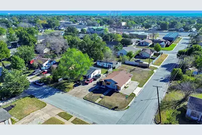 2745 S Jones Street, Fort Worth, TX 76104 - Photo 5