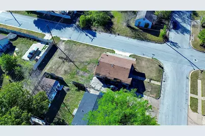 2745 S Jones Street, Fort Worth, TX 76104 - Photo 7