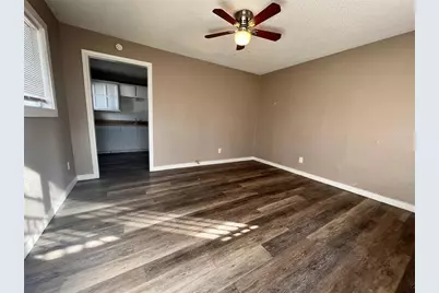 2745 S Jones Street, Fort Worth, TX 76104 - Photo 11