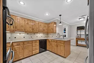 8019 Eagle Trail, Dallas, TX 75238 - Photo 11