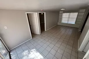 2522 Cunningham St, Irving, TX 75062 - Photo 13