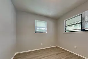 605 Thompson Dr, Saginaw, TX 76179 - Photo 13