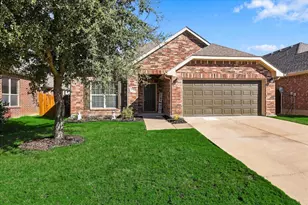 1301 Lasso Dr, Little Elm, TX 75068 - Photo 39