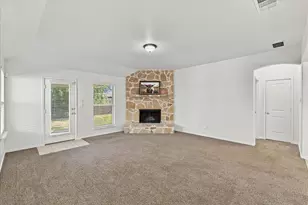 1301 Lasso Dr, Little Elm, TX 75068 - Photo 11