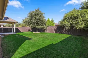 1301 Lasso Dr, Little Elm, TX 75068 - Photo 37