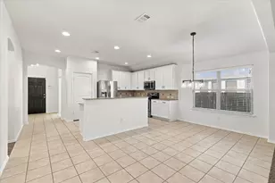 1301 Lasso Dr, Little Elm, TX 75068 - Photo 17