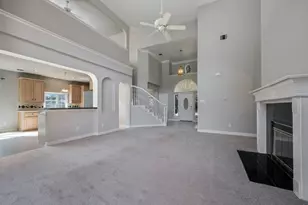 9612 E Oaks Ln, Irving, TX 75063 - Photo 5