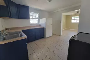 1415 Roberts Cut Off Rd, River Oaks, TX 76114 - Photo 9