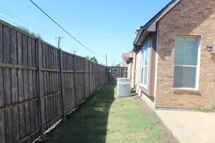 825 Lotus Dr, Richardson, TX 75081 - Photo 5