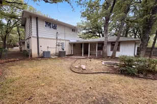 3411 Halifax Dr, Arlington, TX 76013 - Photo 5