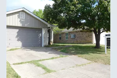 10630 Lone Pine Lane, Fort Worth, TX 76108 - Photo 3