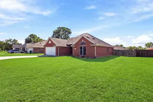 928 Calder St, Howe, TX 75459 - Photo 3